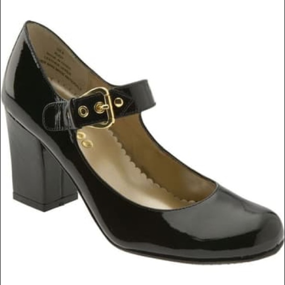 ME TOO Mary Jane Pumps! Black patent!